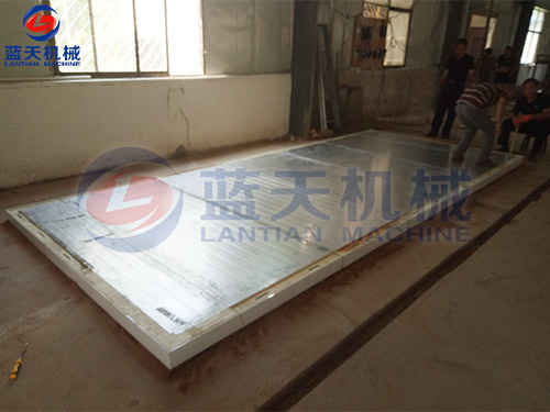 大連魚(yú)干烘干機(jī)安裝現(xiàn)場(chǎng)